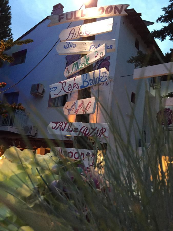 Fullmoon Rooms Cesme Çeşme Esterno foto