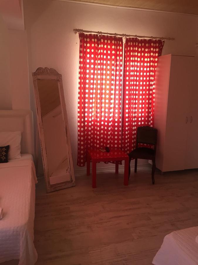 Fullmoon Rooms Cesme Çeşme Esterno foto